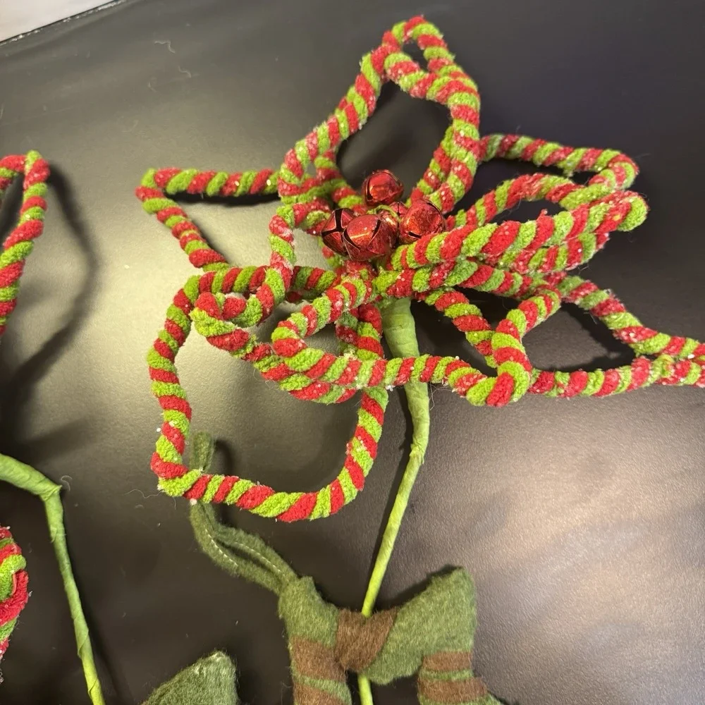 3 Green Felt Stars 2 Red Green Poinsettia Holiday Ornament Decor Soft minimalist